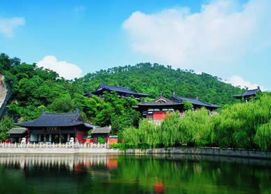 春山收藏馆(图1)