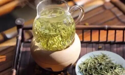 安吉白茶：清新淡雅的绿茶精品-和风乐游农庄(图2)