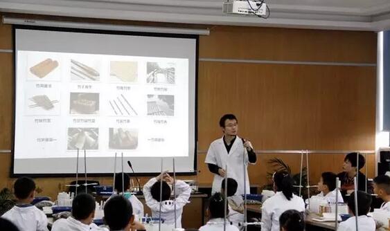 周末，陪伴孩子去圣氏1(图1)