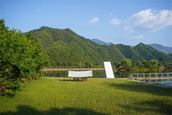 安吉梯田民宿：山水环抱的度假天堂体验-和风乐游农庄(图3)