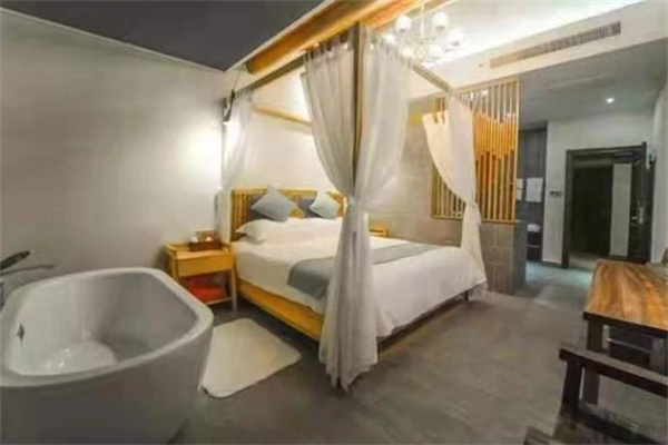 安吉双鱼堂民宿:诗意栖居的宁静时光与生态美食体验-和风乐游农庄(图4) 安吉双鱼堂民宿:诗意栖居的宁静时光与生态美食体验-和风乐游农庄(图4)