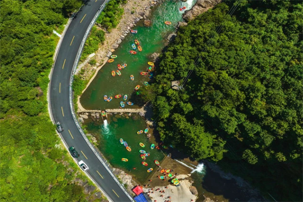 龙王山峡谷漂流体验攻略,4公里激流探险清凉一夏-和风乐游农庄(图1) 龙王山峡谷漂流体验攻略,4公里激流探险清凉一夏-和风乐游农庄(图1)