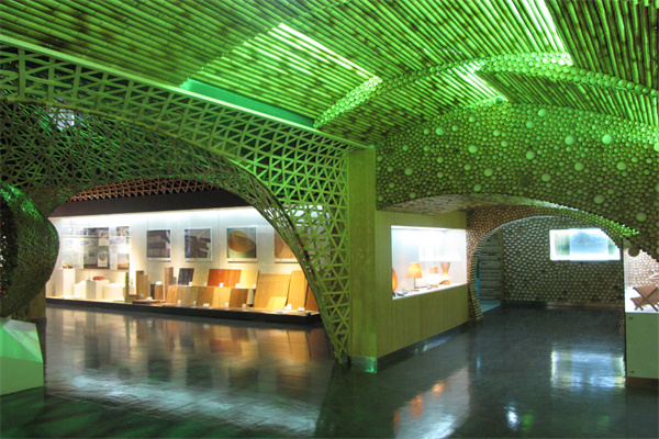 探秘安吉竹博园多彩魅力 竹海观光熊猫基地冰雪世界-和风乐游农庄(图2)