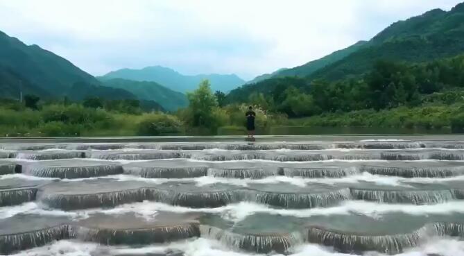 安吉报福镇景溪村水上乐园亲子游攻略-和风乐游农庄(图1)