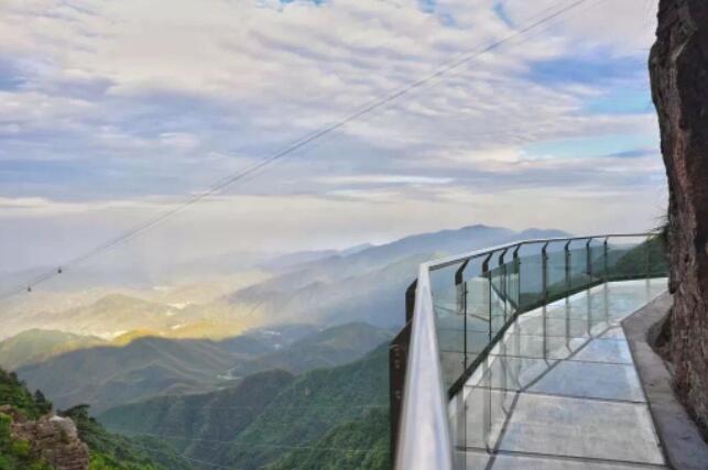 悬崖秋千水晶廊桥网红打卡地,刺激体验一站全攻略-和风乐游农庄(图5) 悬崖秋千水晶廊桥网红打卡地,刺激体验一站全攻略-和风乐游农庄(图5)