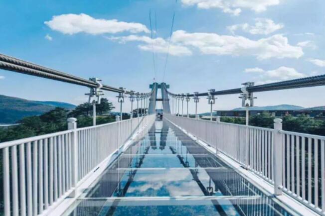 悬崖秋千水晶廊桥网红打卡地,刺激体验一站全攻略-和风乐游农庄(图7) 悬崖秋千水晶廊桥网红打卡地,刺激体验一站全攻略-和风乐游农庄(图7)