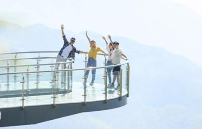 悬崖秋千水晶廊桥网红打卡地,刺激体验一站全攻略-和风乐游农庄(图6) 悬崖秋千水晶廊桥网红打卡地,刺激体验一站全攻略-和风乐游农庄(图6)