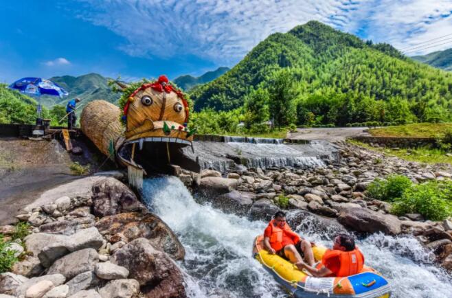 安吉夏季漂流攻略，浙北峡谷漂流体验推荐-和风乐游农庄(图1)