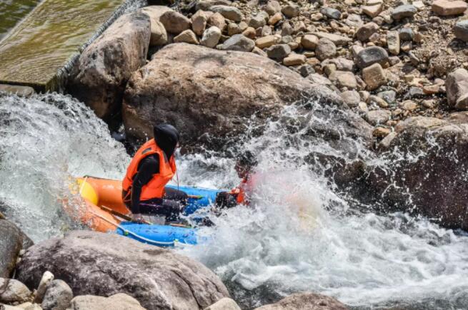 安吉夏季漂流攻略，浙北峡谷漂流体验推荐-和风乐游农庄(图3)