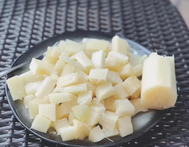 变色甘蔗有毒害健康,食用霉变甘蔗可致多器官衰竭-和风乐游农庄(图1) 变色甘蔗有毒害健康,食用霉变甘蔗可致多器官衰竭-和风乐游农庄(图1)