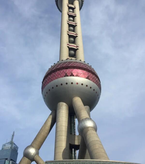 上海东方明珠塔：468米亚洲第一高塔的全景体验指南-和风乐游农庄(图2)