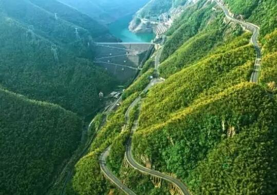 安吉天荒坪盘山公路美景如画 车友漂移圣地体验-和风乐游农庄(图1)