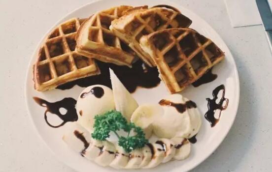 安吉特色甜品店推荐 欧式咖啡厅与治愈系美食体验-和风乐游农庄(图1) 安吉特色甜品店推荐 欧式咖啡厅与治愈系美食体验-和风乐游农庄(图1)