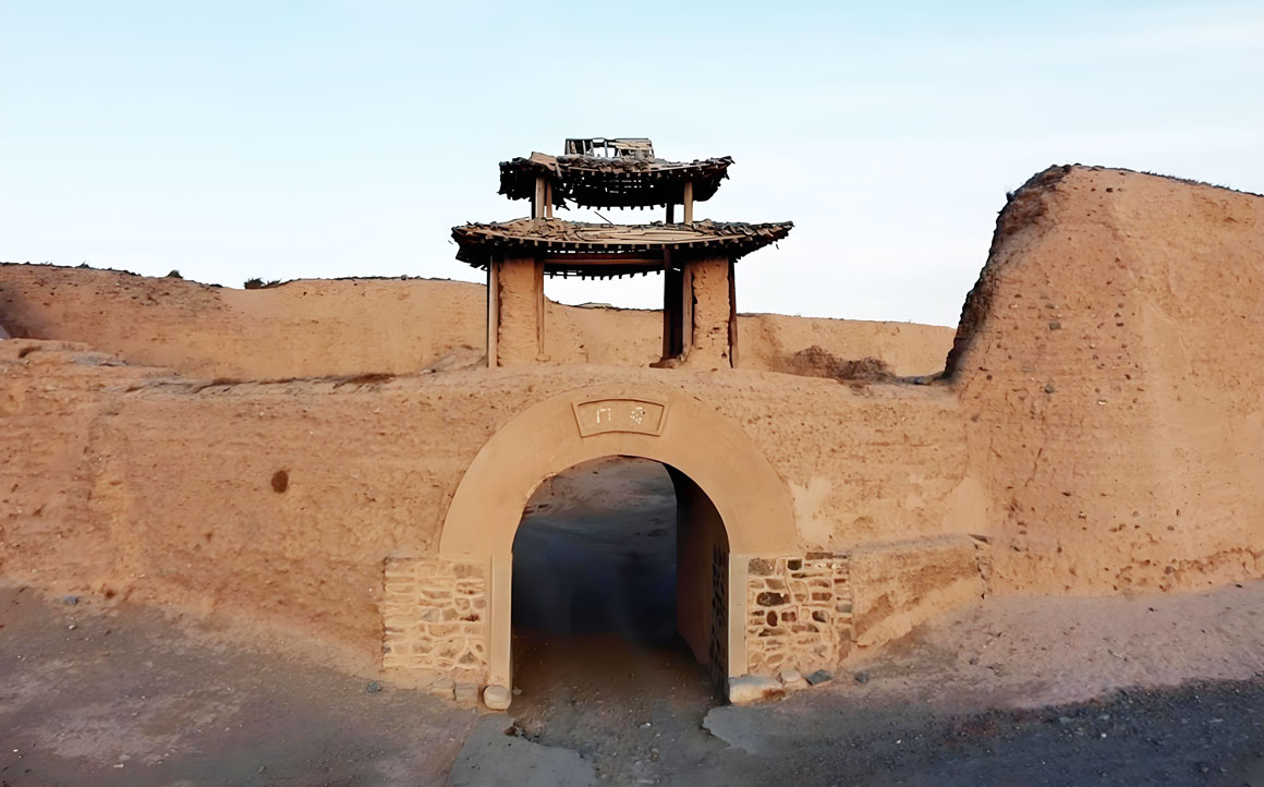 西北游玩攻略大全-真古城-.jpg 西北地区真假景点识别攻略:7大破绽揭露假古城伪地质公园-和风乐游农庄(图2)