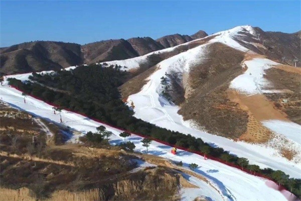 涞源七山滑雪场(图1)