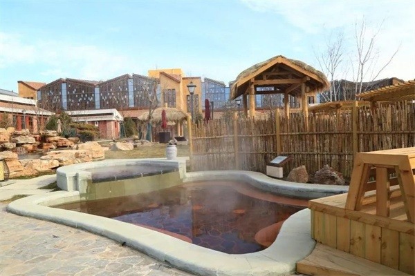 白石山温泉康养小镇(图3)