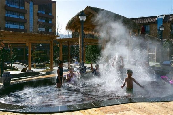 白石山温泉康养小镇(图2)