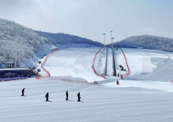 安吉滑雪场推荐:江南天池云上草原观音堂冰雪体验-和风乐游农庄(图5) 安吉滑雪场推荐:江南天池云上草原观音堂冰雪体验-和风乐游农庄(图5)