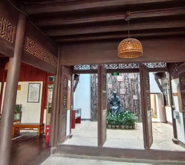 探访吴昌硕故居:感受艺术大师的墨香世界-和风乐游农庄(图4) 探访吴昌硕故居:感受艺术大师的墨香世界-和风乐游农庄(图4)