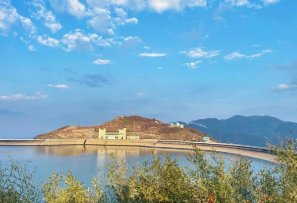 十月江南天池:天荒坪秋日的清寂美景与温柔时光-和风乐游农庄(图4) 十月江南天池:天荒坪秋日的清寂美景与温柔时光-和风乐游农庄(图4)