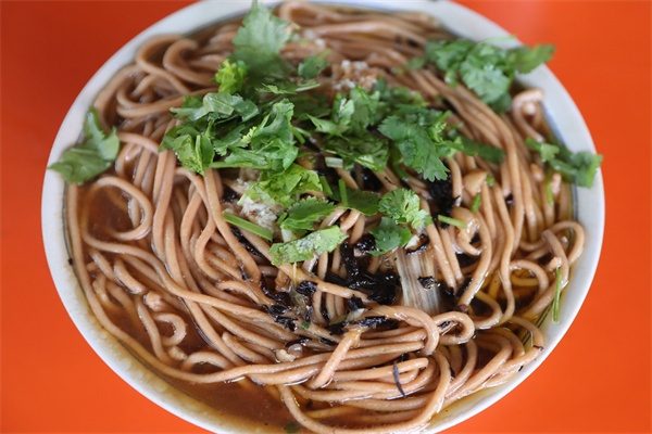 饸饹面(图3) 饸饹面(图3)