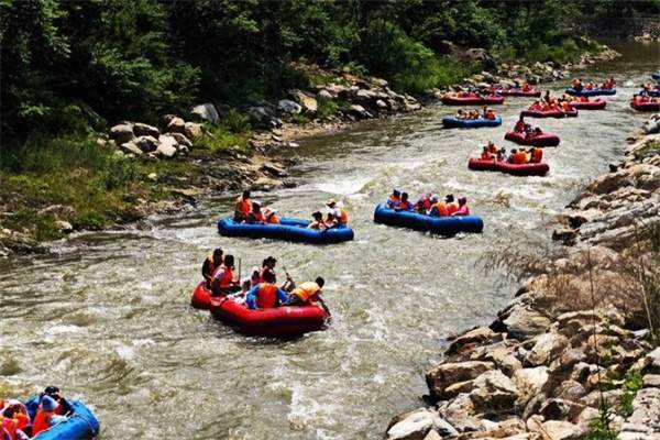 庄河圣谷美地步云山漂流(图1)