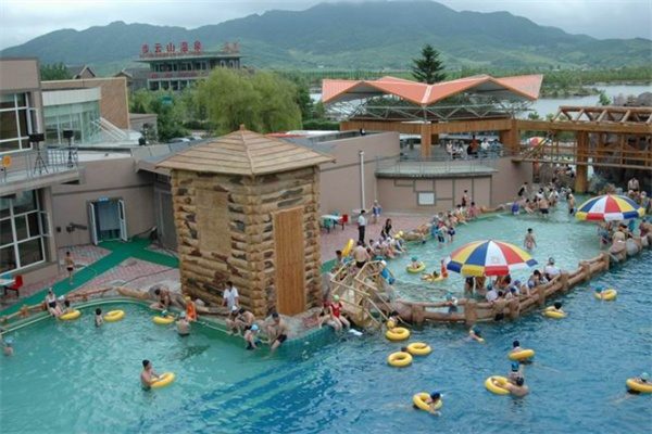 步云山温泉生态度假区(图1)