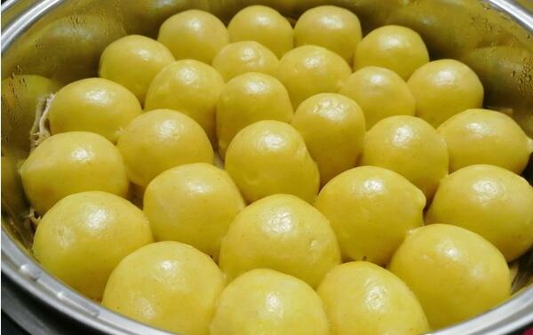 绥中粘豆包(图1)