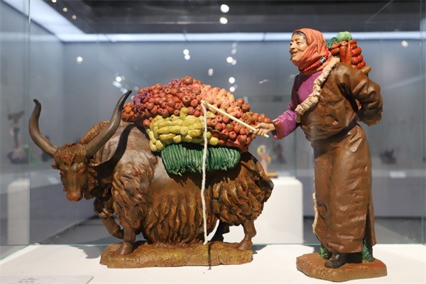 泥人张彩塑(图1)