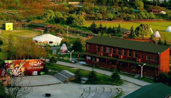 牛仔乡村俱乐部(图2)