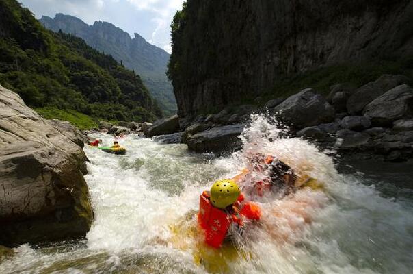 兴隆红河峡谷漂流(图2)