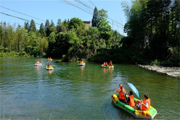 井冈山蜀水河漂流(图1)