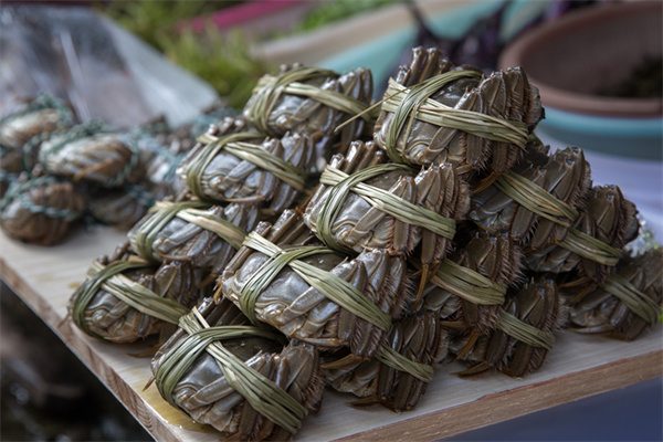 固城湖螃蟹(图1)