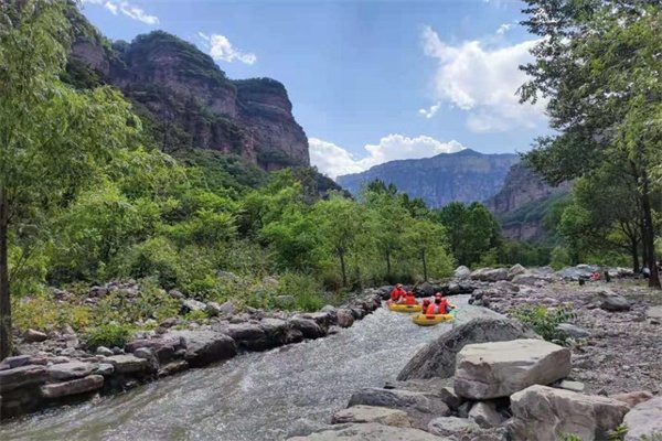 太行大峡谷漂流(图1)
