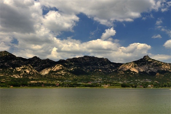碣石山(图1)